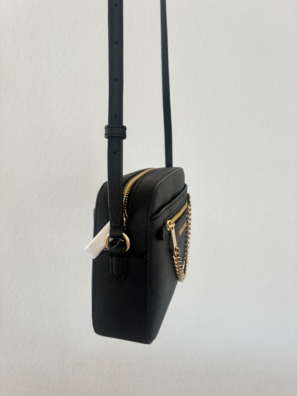 Michael Kors Jet Set Large Saffiano Leather Crossbody Bag Black Gold Chain NWT - Picture 8 of 9